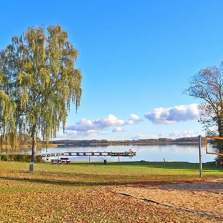 아파트 Unweit Des Krakower See - See 10320