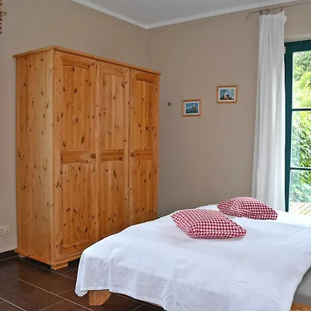 Unweit Des Krakower See - See 10320 *
